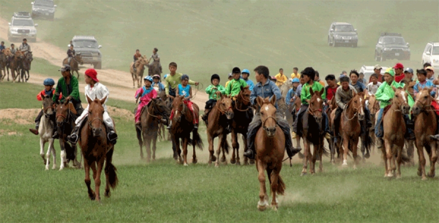 "Говийн бүсийн их хурд- 2014" -ийн үеэр "Дээлтэй Монгол-375" арга хэмжээ болно
