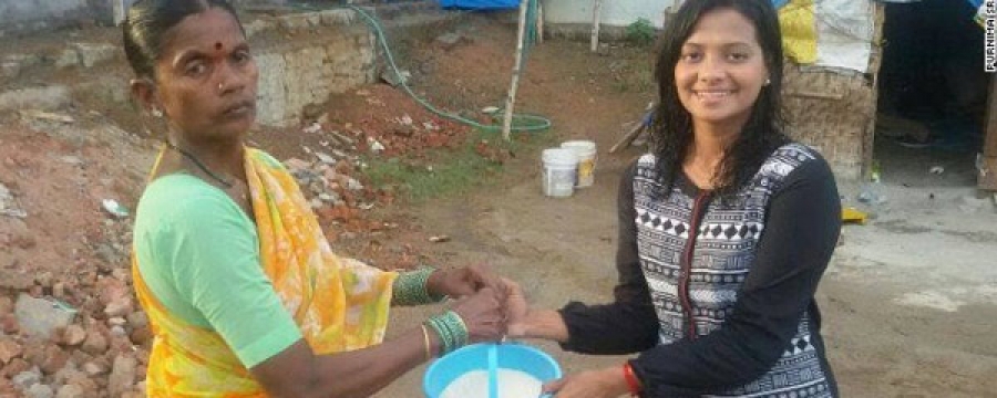 Энэтхэгчүүд  “Rice Buck­et Challenge”  аяныг эхлүүлэв