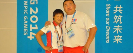 Б.Дөлгөөн: Олимпод монголын анхны эмэгтэй тугчаар оролцсон, би азтай хүн
