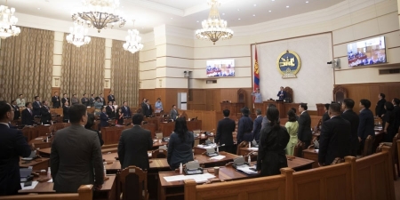 80 хоног хуралдаж, 341 хууль, 44 тогтоол баталсан Монгол Улсын Их Хурлын 2022 оны хаврын ээлжит чуулган хаалаа