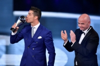 FIFA: К.Роналду оны шилдэг тоглогч боллоо